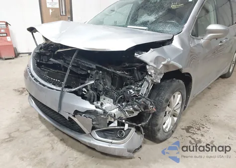 2017 Chrysler Pacifica Touring-L из США, поврежденный, VIN 2C4RC1BG4HR811476